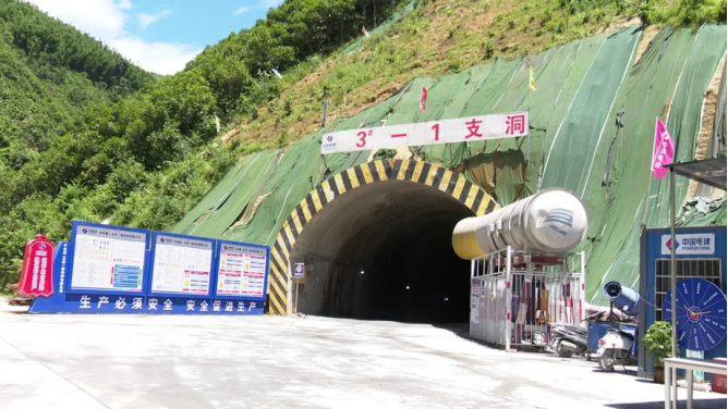 中电建广东云浮5500万吨/年砂石大矿即将投产，总投资近200亿带动矿机产业新机遇